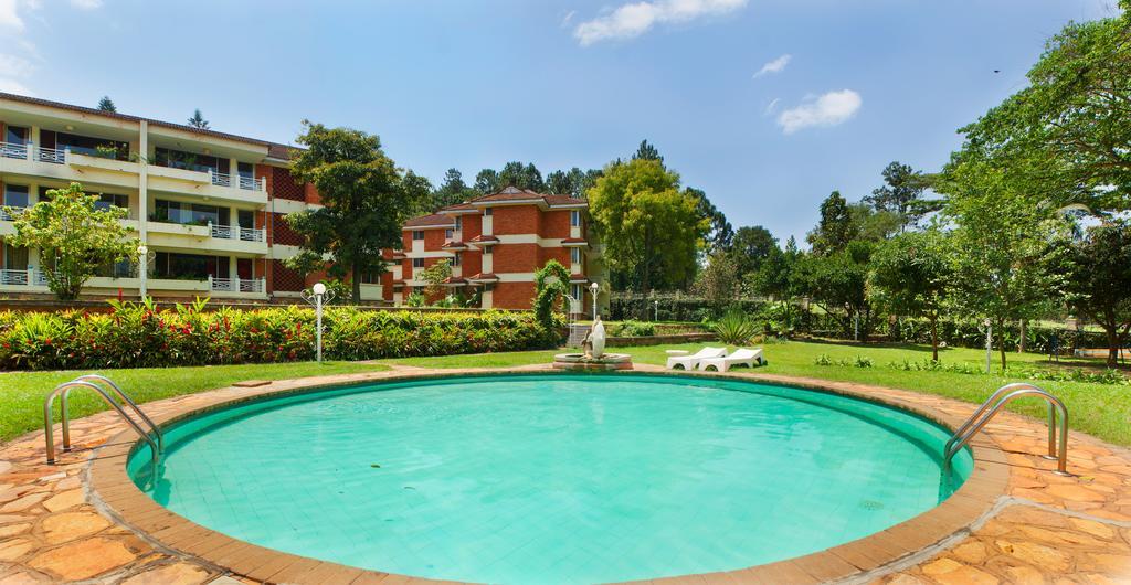 Golf Course Apartments Kampala Bagian luar foto
