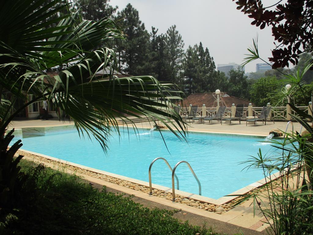Golf Course Apartments Kampala Bagian luar foto