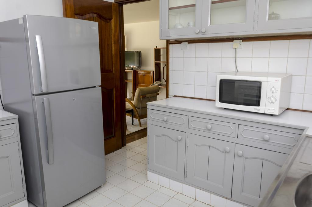 Golf Course Apartments Kampala Bagian luar foto